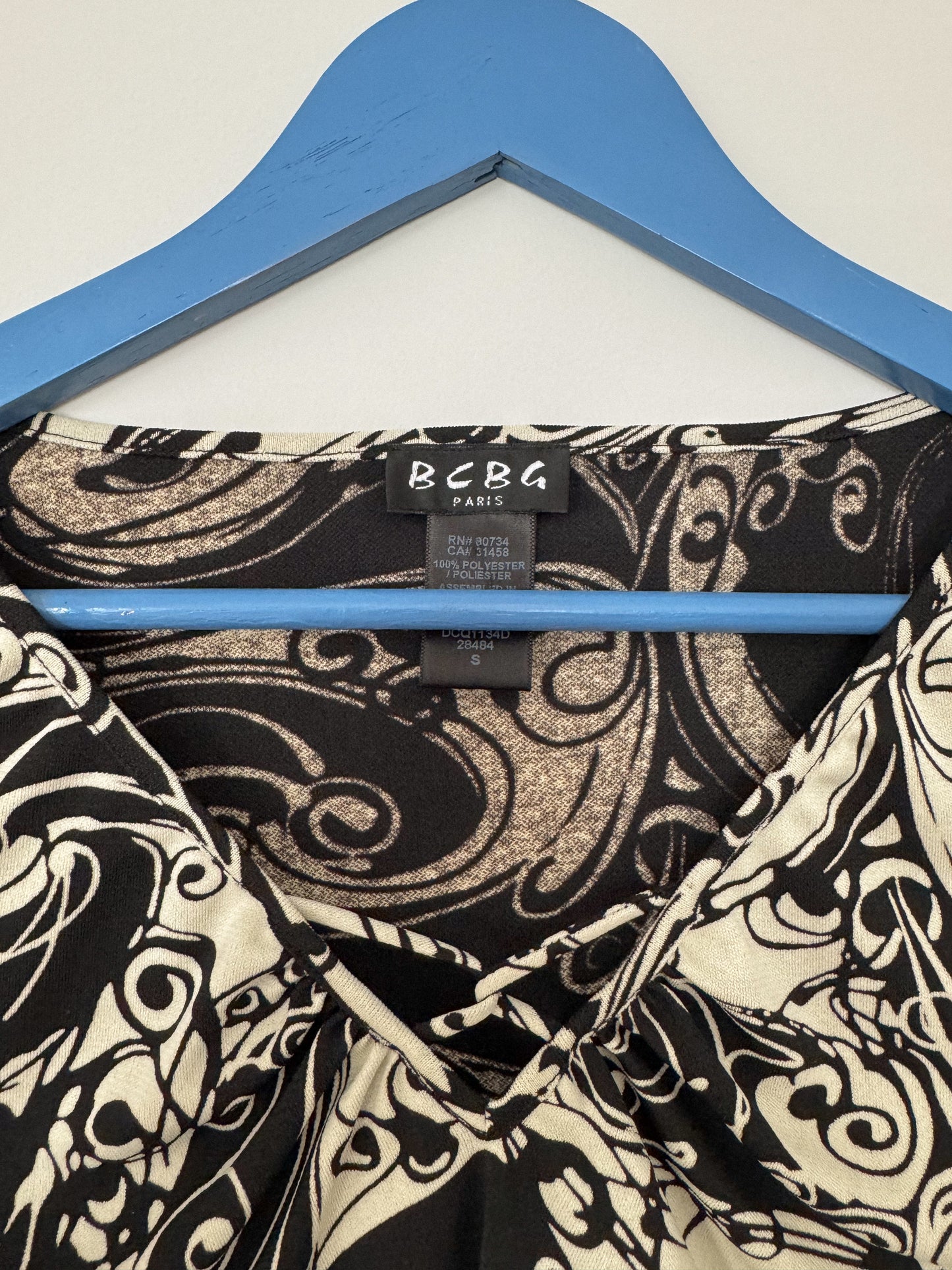 Retro BCBG Paris Printed Long Sleeve Top