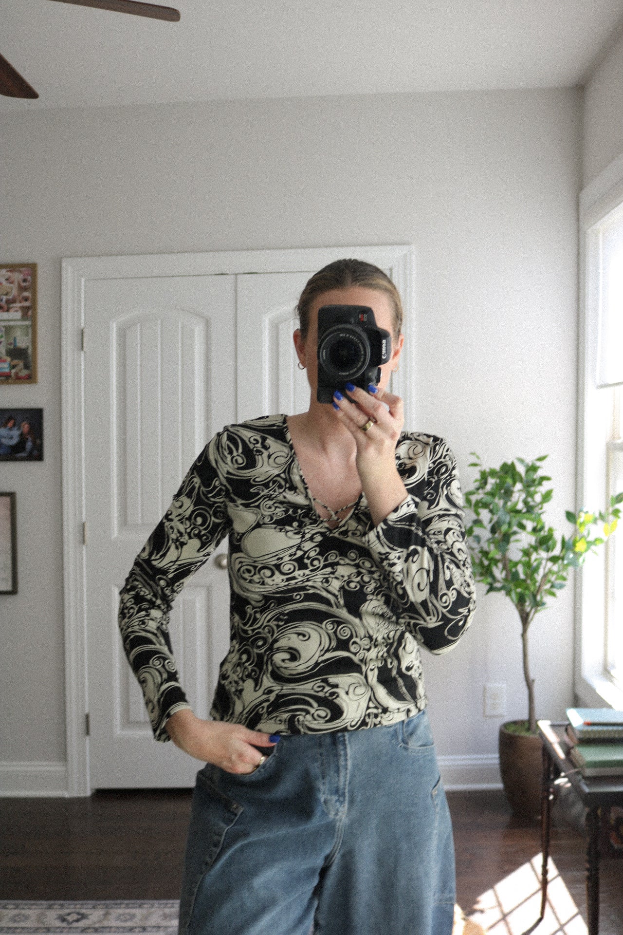 Retro BCBG Paris Printed Long Sleeve Top