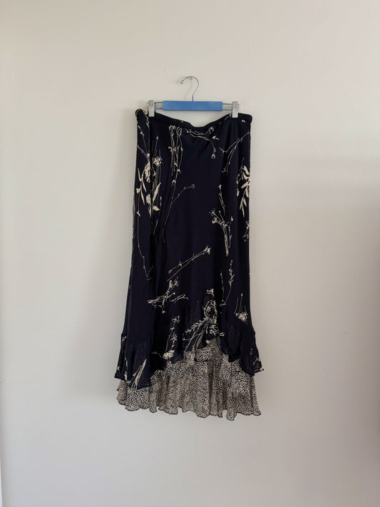 Vintage Black Patterned Maxi Skirt (31)
