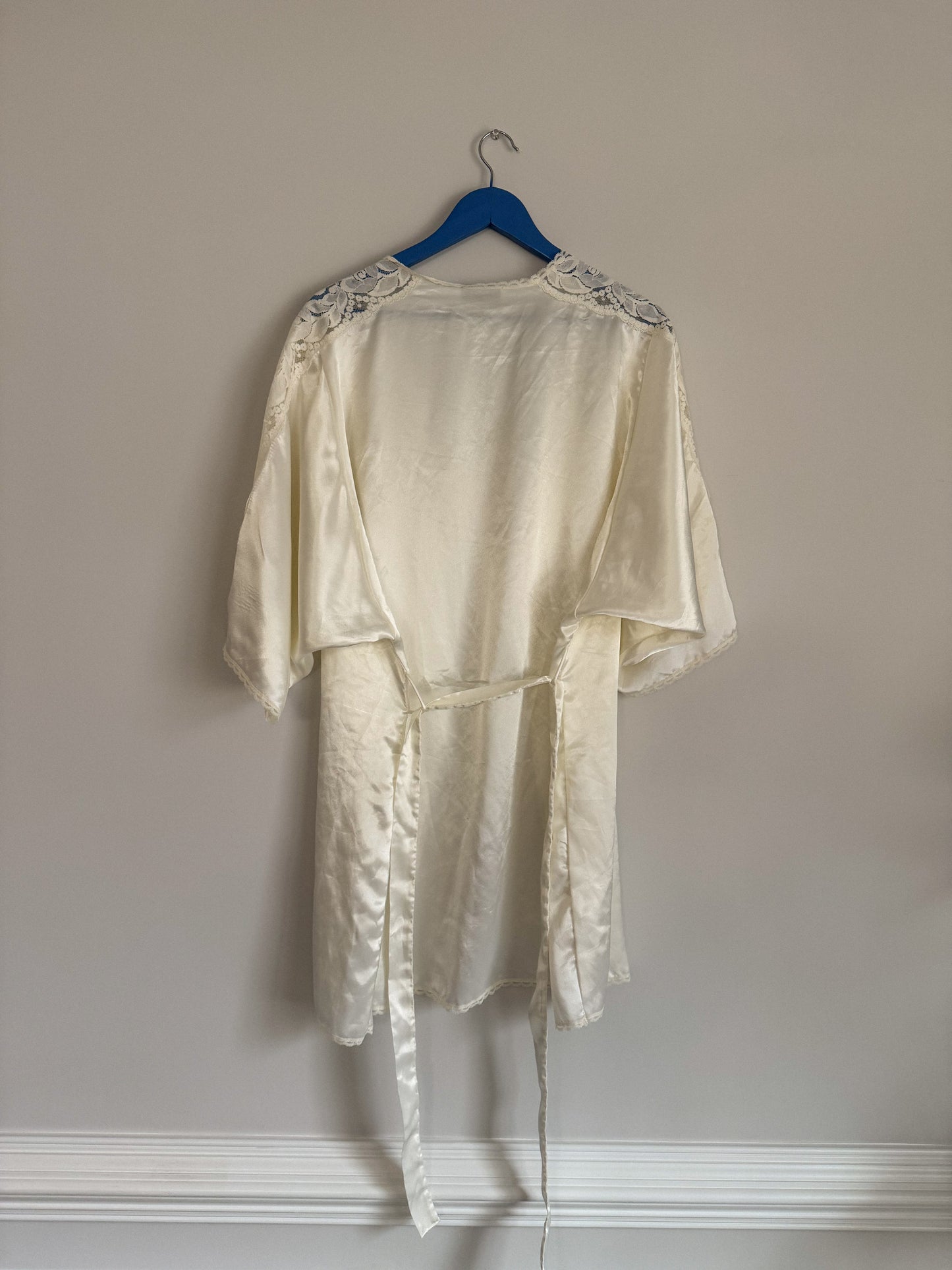 Late 1980's/ Early 1990's Ivory Satin Lace Robe