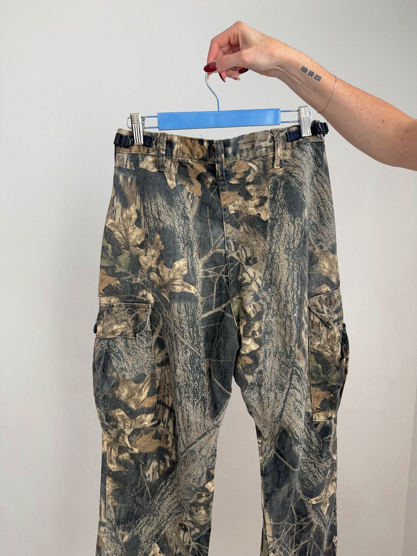 Vintage Camo Cargo Pants (27)