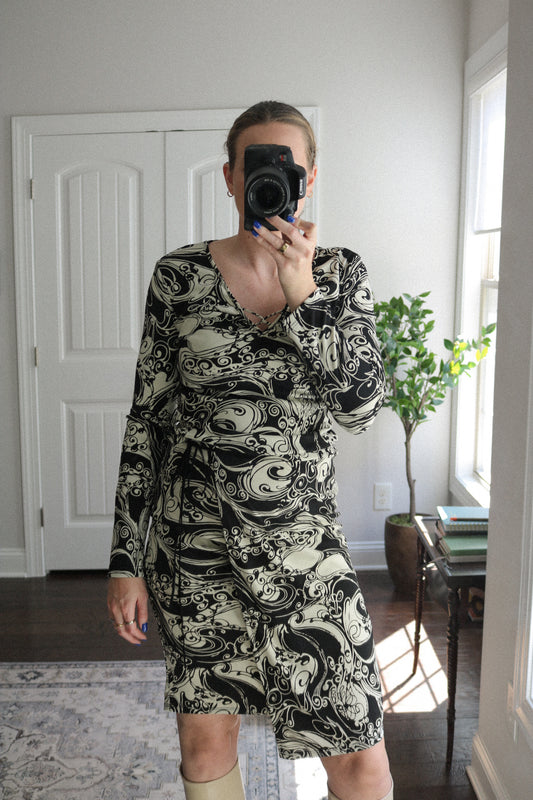 Retro BCBG Paris Printed Long Sleeve Top